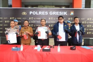 Polres Gresik Amankan Tersangka Penipuan Rekrutmen ASN Modus Jual Beli SK Palsu